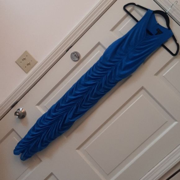 House of Harlow 1960 Dresses & Skirts - Held--Royal Blue Midi Ruched Cocktail dress XS